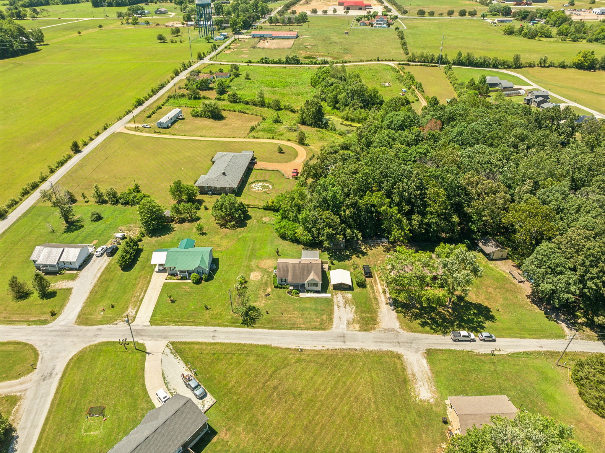 215 Hurst Road Hohenwald, TN 38462 - Photo 18 of 43 Gallery Image 18