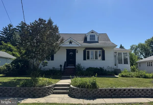 $399,900 | 57 South Terrace Avenue, Maple Shade, NJ 08052