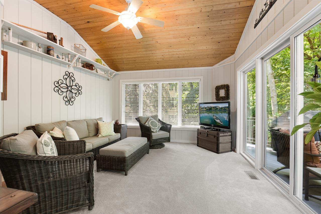 2934 Canyon Road Chaska, MN 55318 - Photo 10 of 51