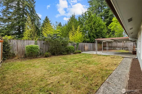 $915,000 | 2157 North 122nd Street, Seattle, WA 98133
