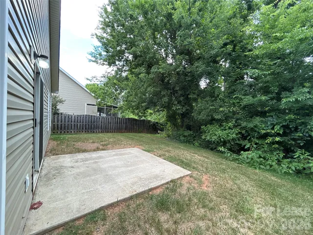 $1,700 | 1839 Olsen Lane, Charlotte, NC 28213