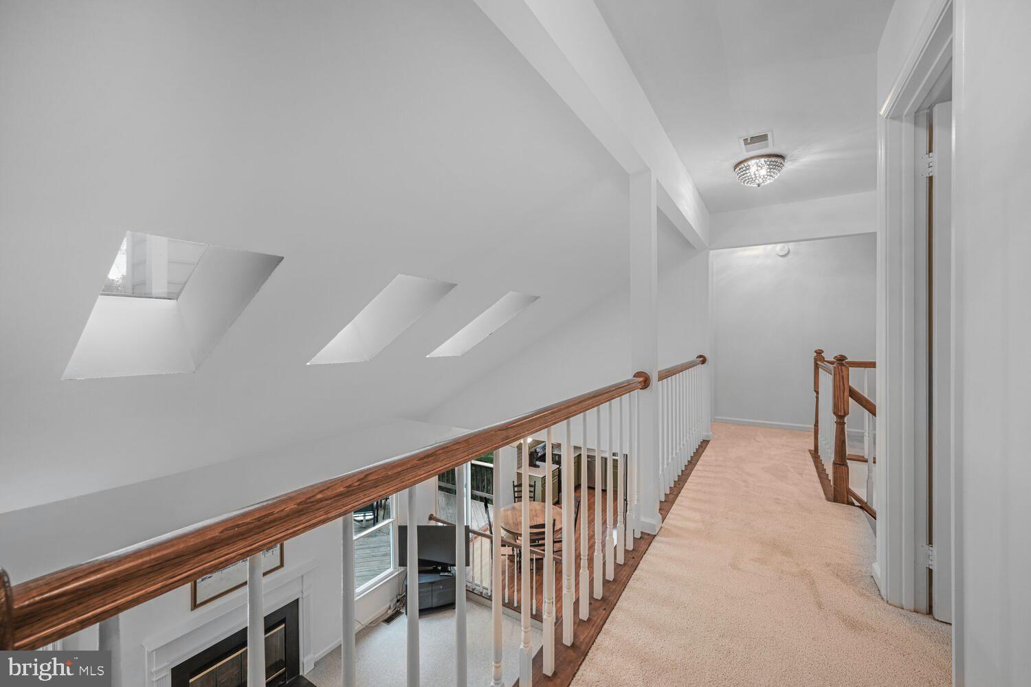 513 Cosgrave Way Silver Spring, MD 20902 - Photo 19 of 48 VAULTED FAMILY ROOM CEILING OPEN TO UPPER LEVEL