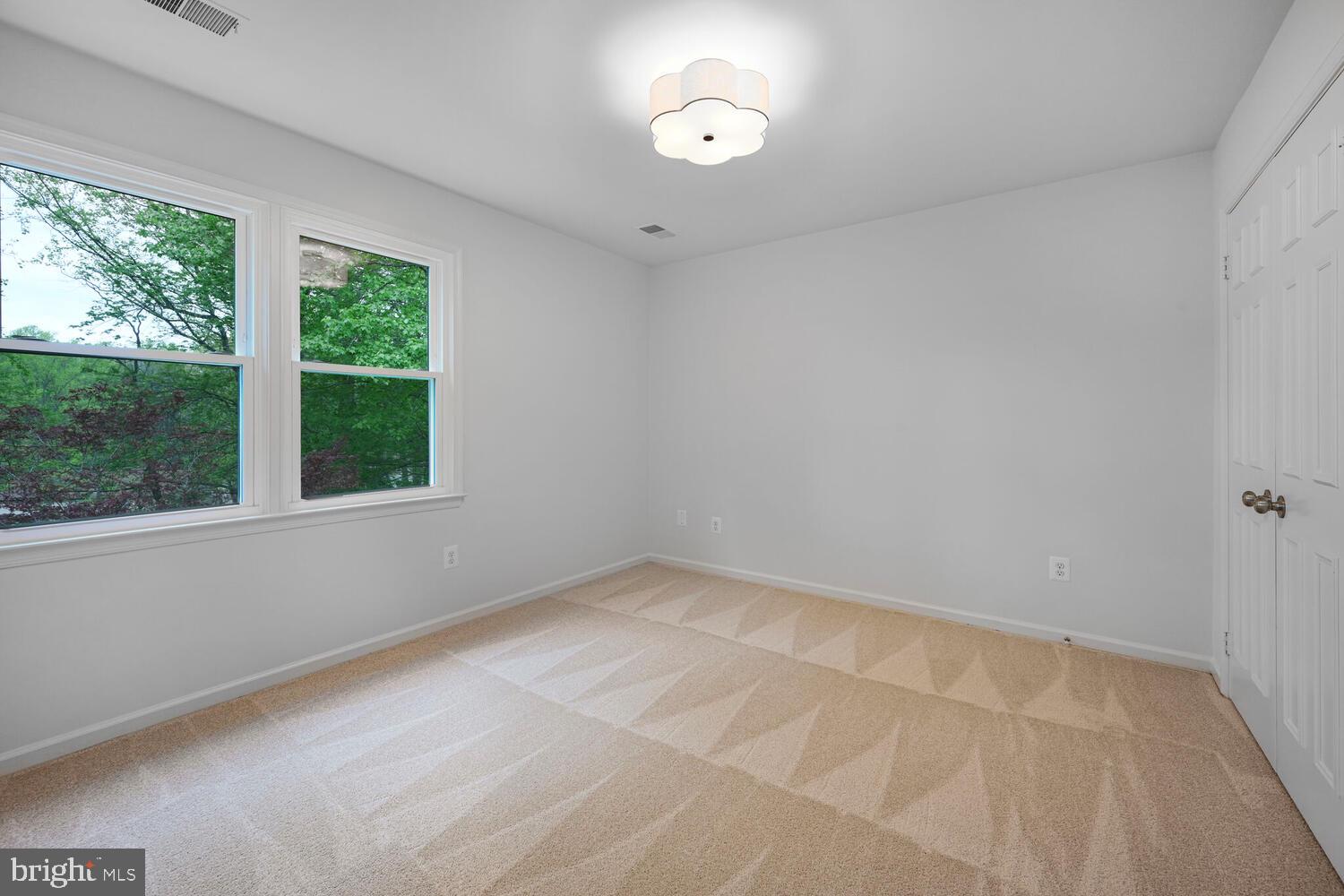 513 Cosgrave Way Silver Spring, MD 20902 - Photo 28 of 48 3RD BEDROOM