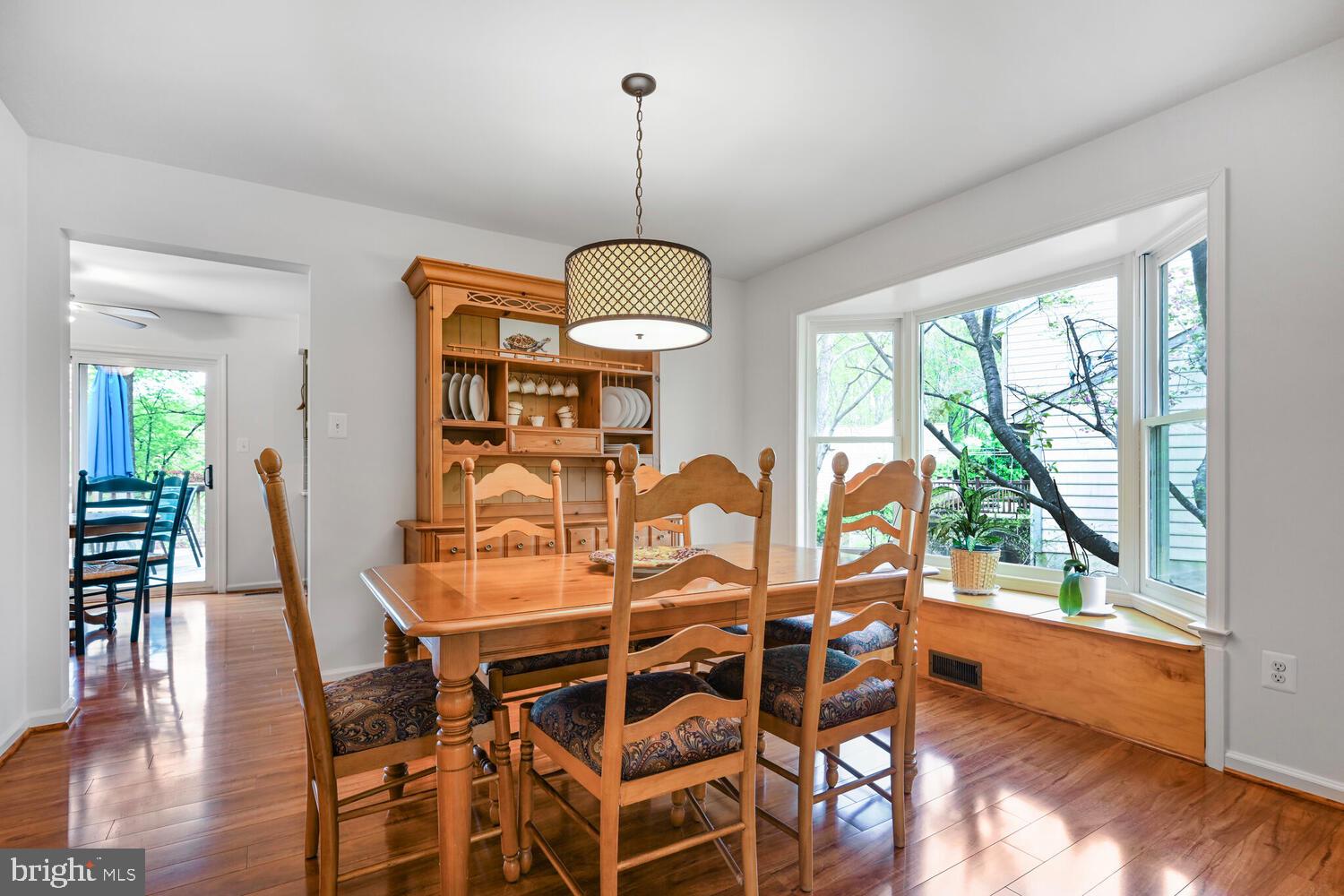 513 Cosgrave Way Silver Spring, MD 20902 - Photo 10 of 48 DINING ROOM WITH BAY WINDOW W/SEAT & STORAGE