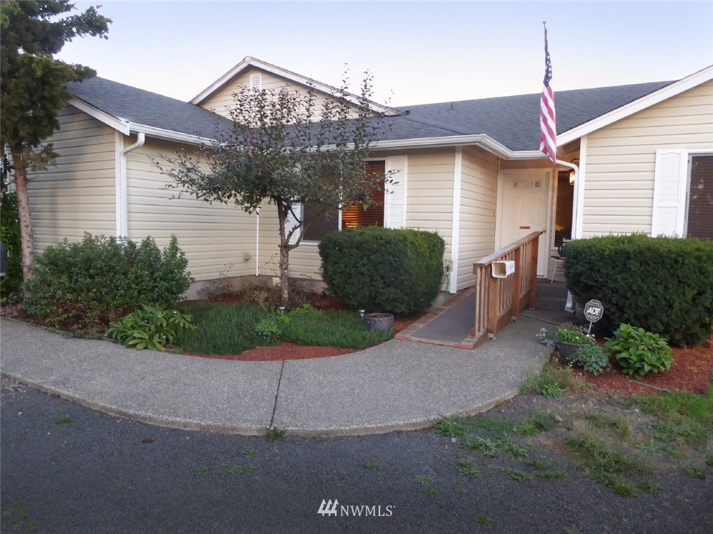 621-2 Leonard Road Onalaska, WA 98570 - Photo 2 of 25 Gallery Image 2