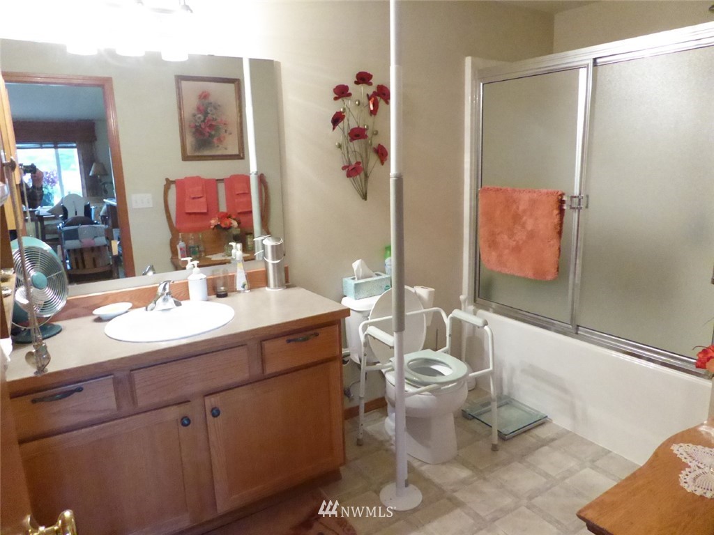621-2 Leonard Road Onalaska, WA 98570 - Photo 16 of 25 Gallery Image 16