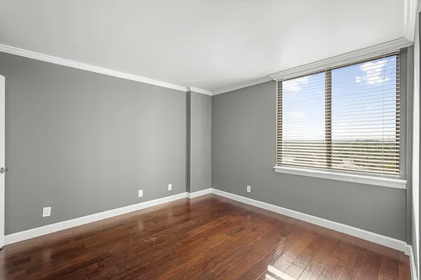 $1,400 | 3525 Sage Road, Unit 801, Houston, TX 77056