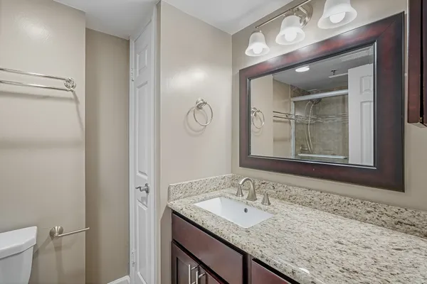 $1,400 | 3525 Sage Road, Unit 801, Houston, TX 77056