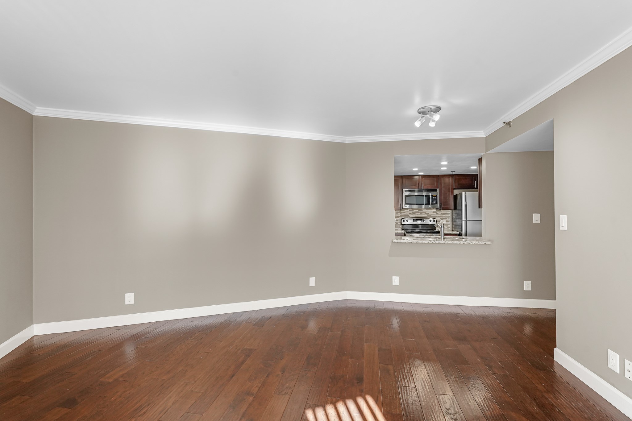 3525 Sage Road, Unit 801 Houston, TX 77056 - Photo 2 of 21