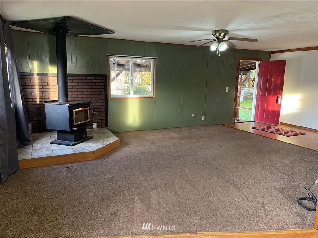 1171 Wiley Street Forks, WA 98331 - Photo 4 of 19 Gallery Image 4