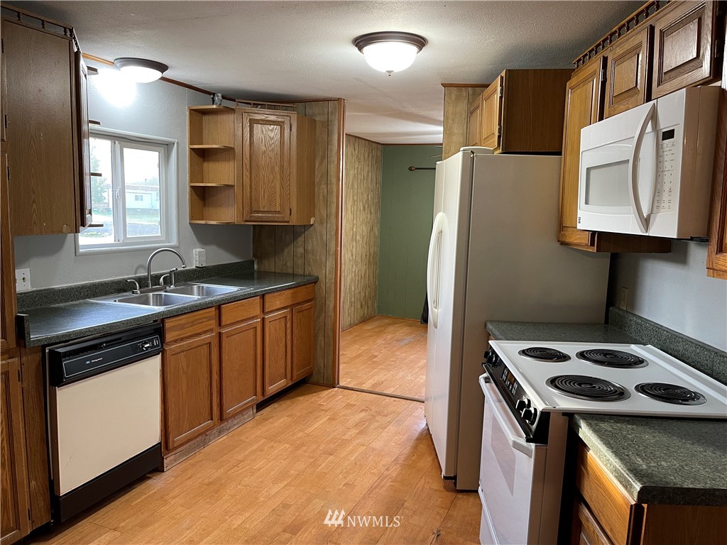 1171 Wiley Street Forks, WA 98331 - Photo 6 of 19 Gallery Image 6