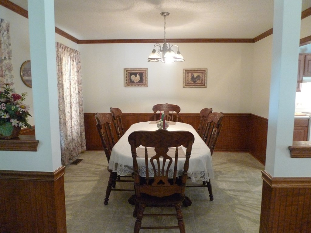 7016 Old State Road Holly Hill, SC 29059 - Photo 12 of 25 dining room