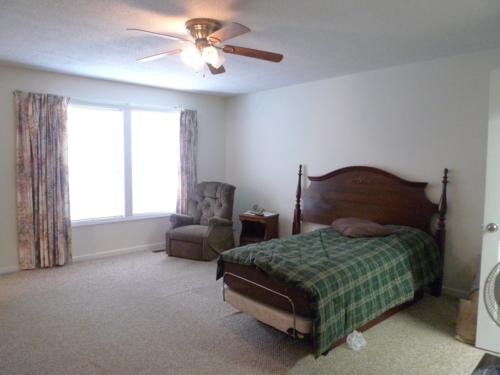 7016 Old State Road Holly Hill, SC 29059 - Photo 17 of 25 master bedroom