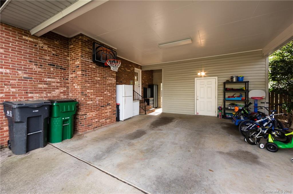 3825 Flowerfield Road Charlotte, NC 28210 - Photo 30 of 36 Gallery Image 30