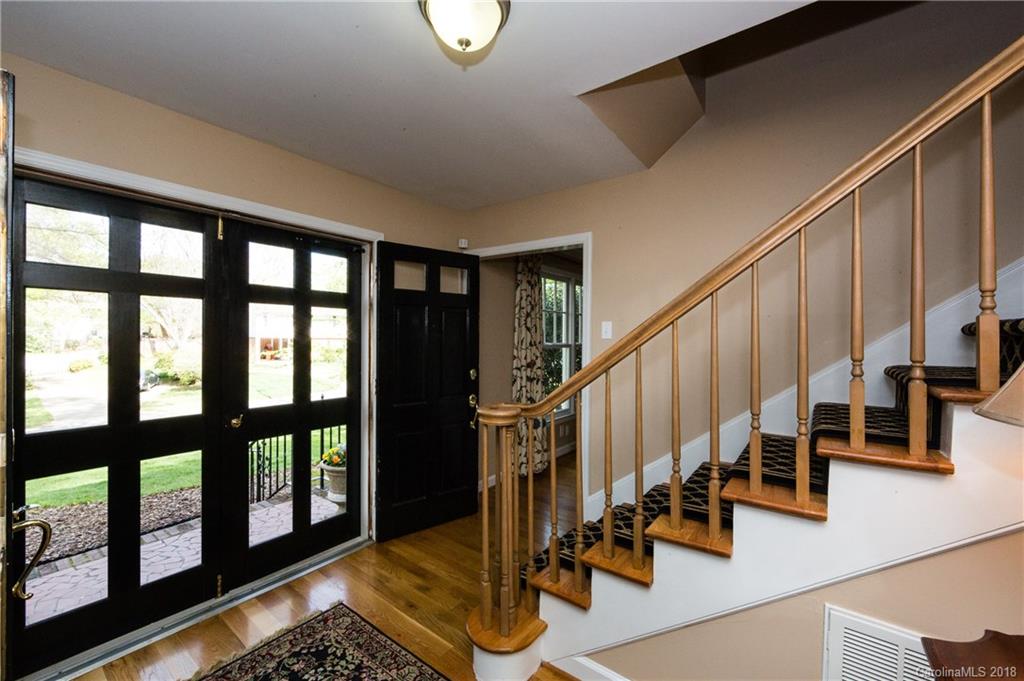 3825 Flowerfield Road Charlotte, NC 28210 - Photo 5 of 36 Gallery Image 5