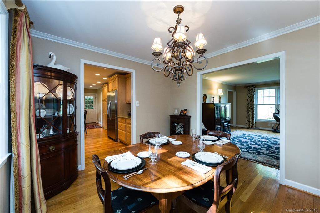 3825 Flowerfield Road Charlotte, NC 28210 - Photo 7 of 36 Gallery Image 7