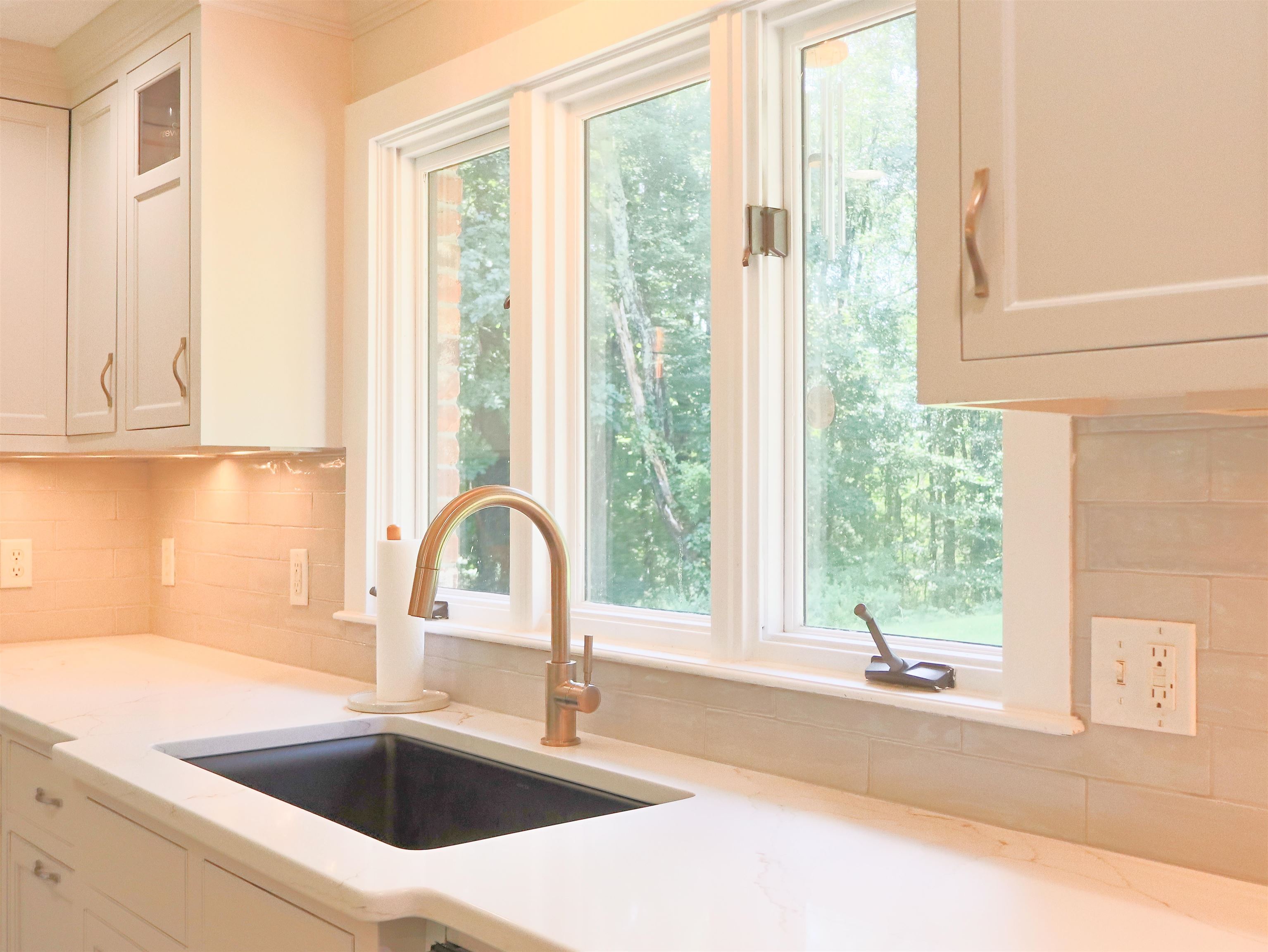 596 River Road Eliot, ME 03903 - Photo 3 of 40