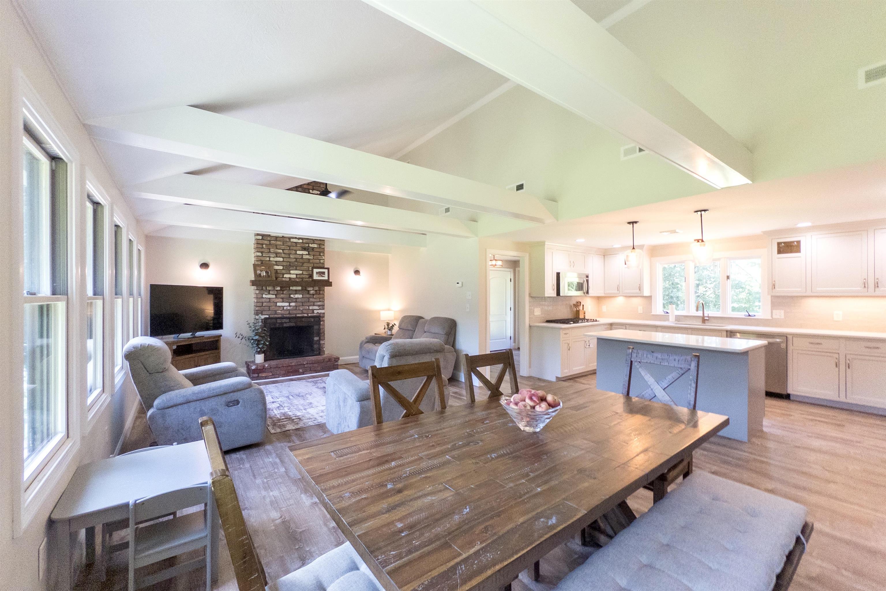 596 River Road Eliot, ME 03903 - Photo 4 of 40