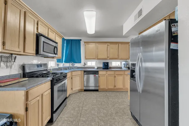 $284,950 | 10891 Northview Drive, El Paso, TX 79934