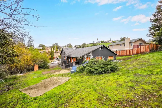 $649,950 | 27449 Dobbel Avenue, Hayward, CA 94542