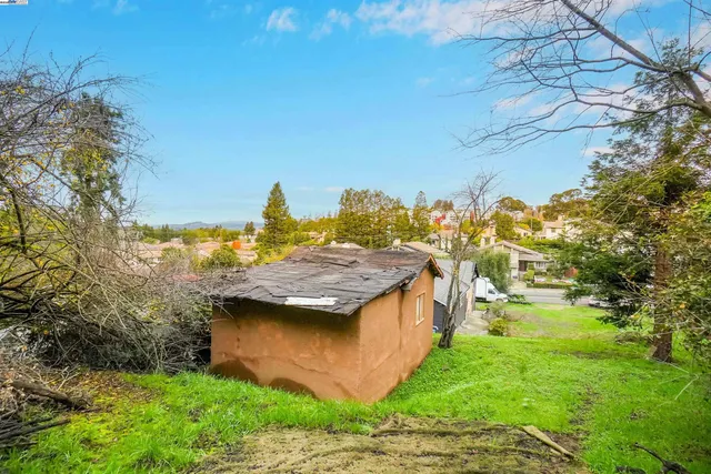 $649,950 | 27449 Dobbel Avenue, Hayward, CA 94542