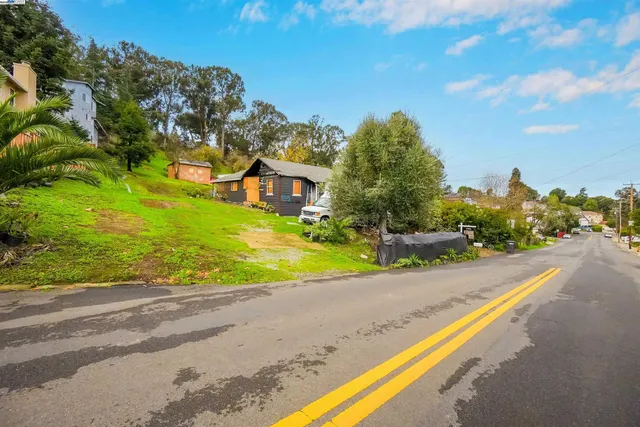 $649,950 | 27449 Dobbel Avenue, Hayward, CA 94542