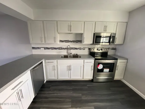$1,995 | 609 South Berthe Avenue, Panama City, FL 32404