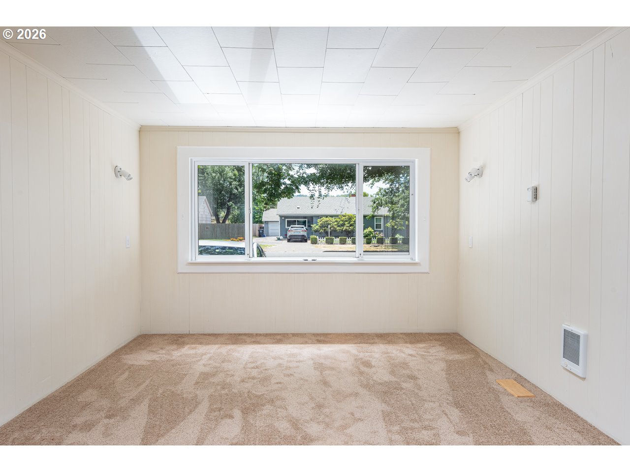 1404 Centennial Boulevard Springfield, OR 97477 - Photo 15 of 32 Bedroom