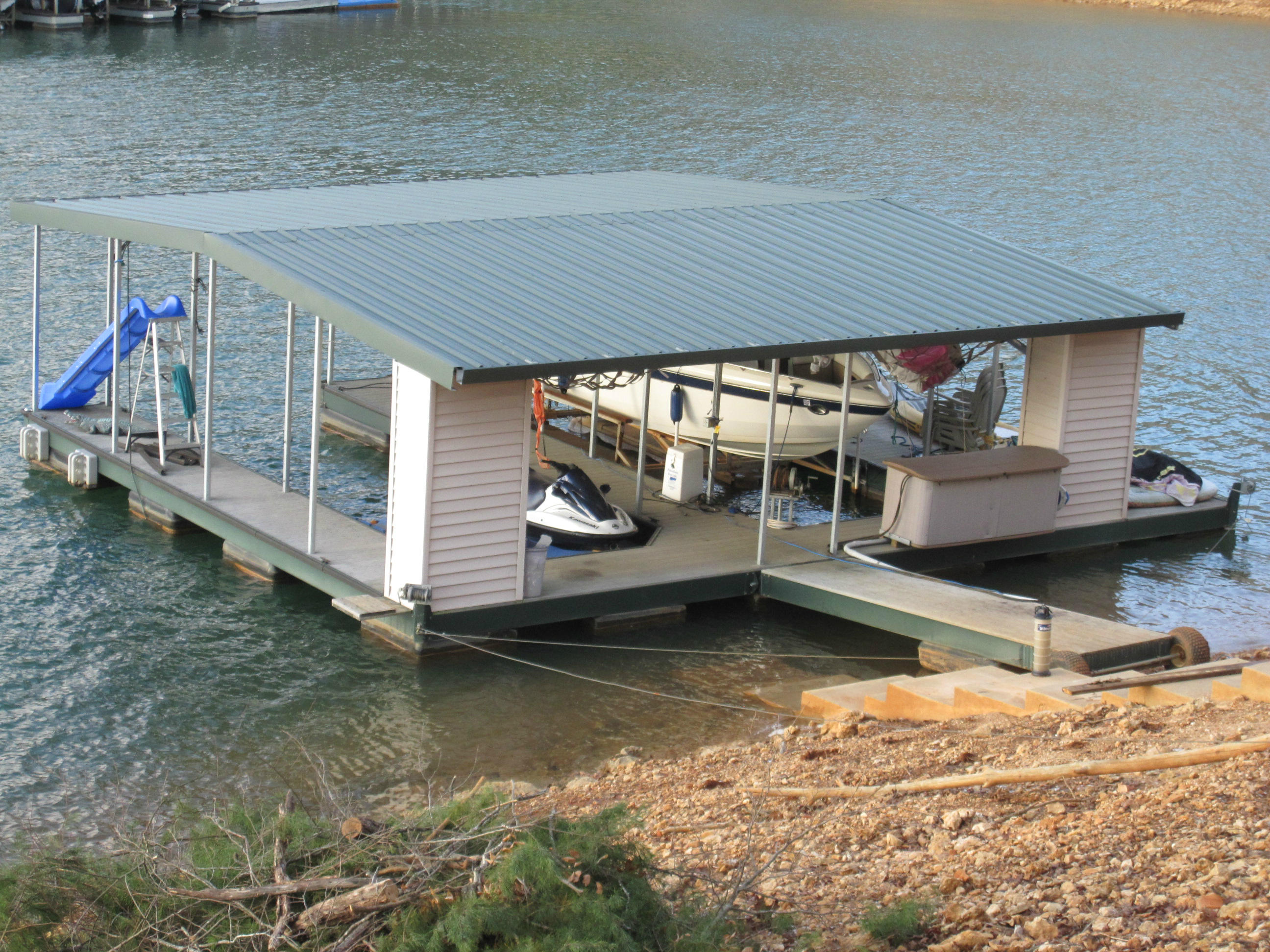 1439 Cove Pointe Road La Follette, TN 37766 - Photo 5 of 22 2 bay dock w/lift & 2 jet ports