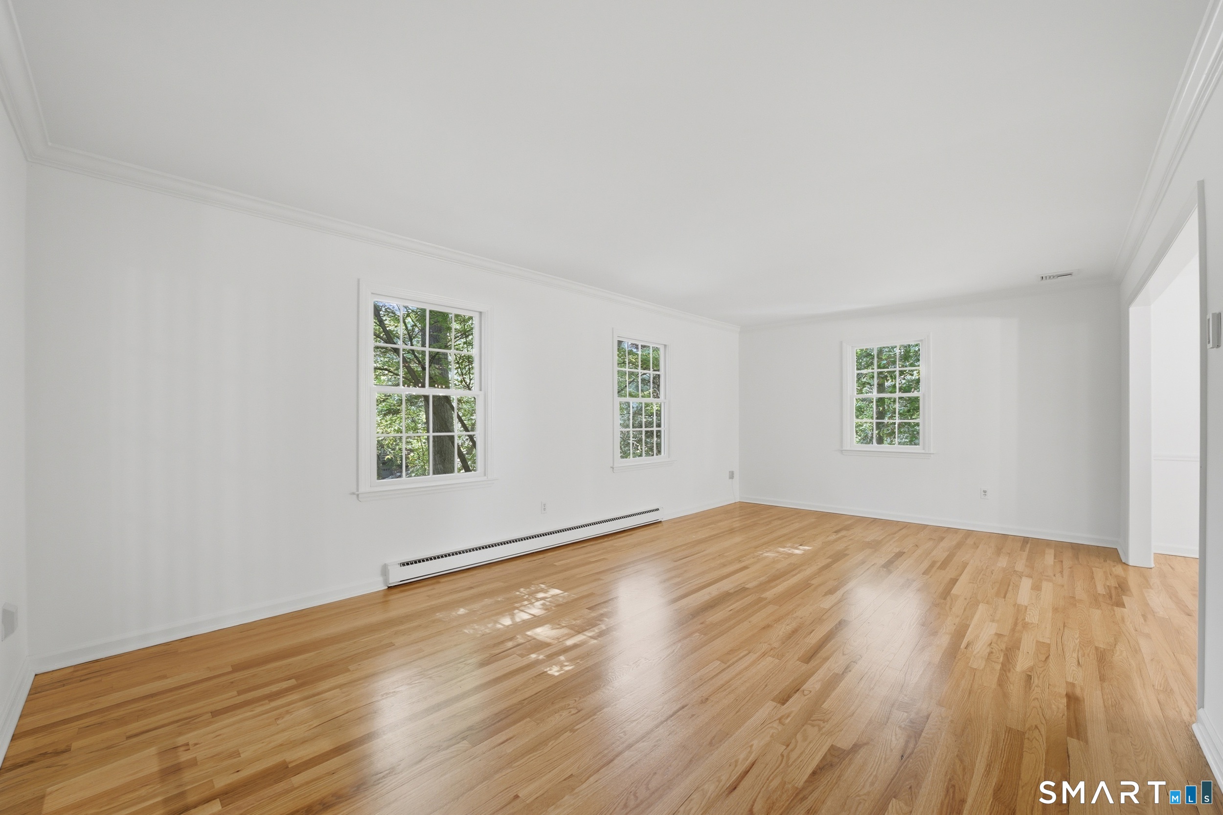 156 West Haviland Lane Stamford, CT 06903 - Photo 13 of 29