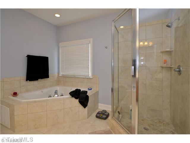 6009 Beckenham Way Oak Ridge, NC 27310 - Photo 11 of 16 Master Bath/Spa.