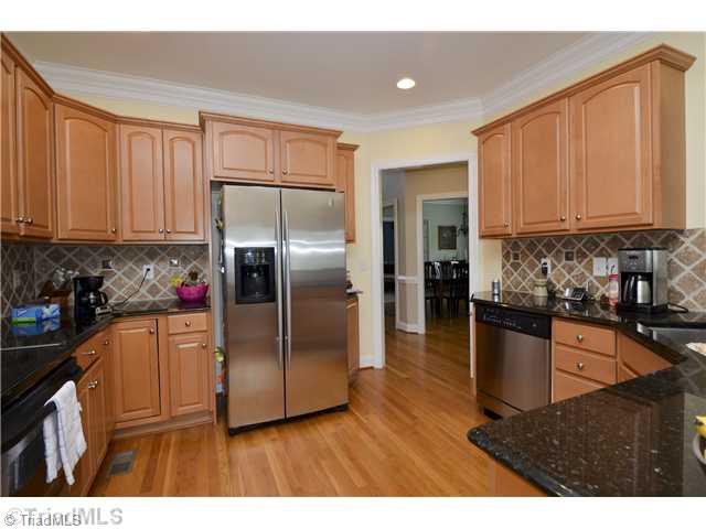 6009 Beckenham Way Oak Ridge, NC 27310 - Photo 4 of 16 Kitchen.