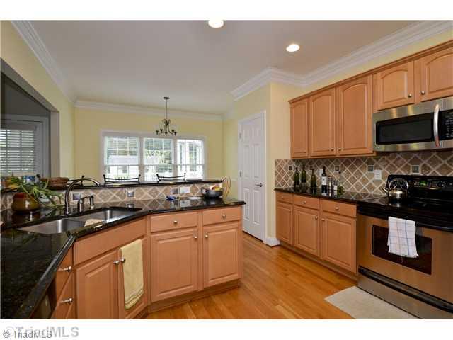 6009 Beckenham Way Oak Ridge, NC 27310 - Photo 6 of 16 Kitchen.