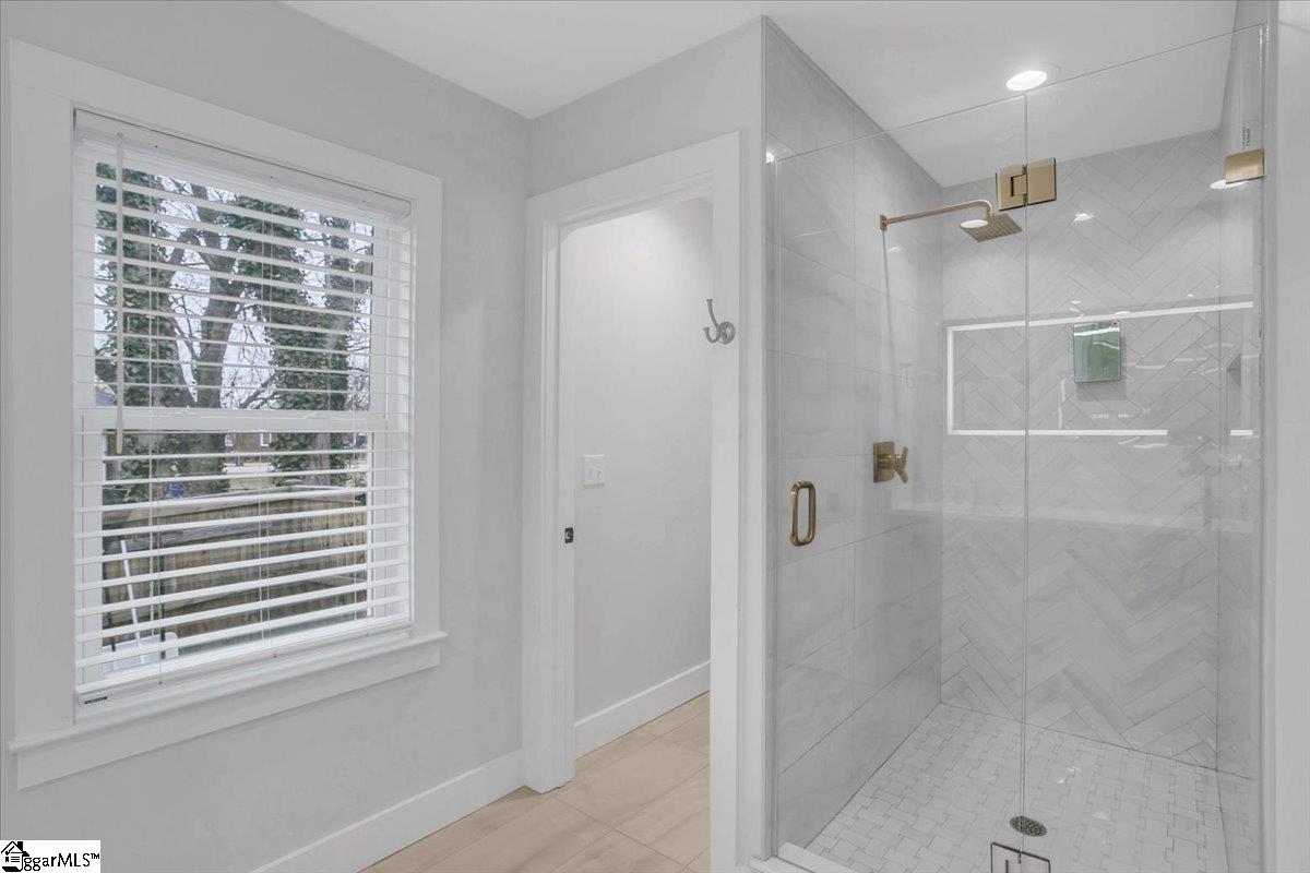 8 Fairlane Circle Greenville, SC 29607 - Photo 17 of 27