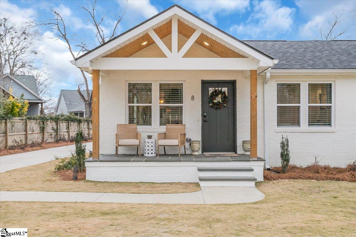 8 Fairlane Circle Greenville, SC 29607 - Photo 2 of 27