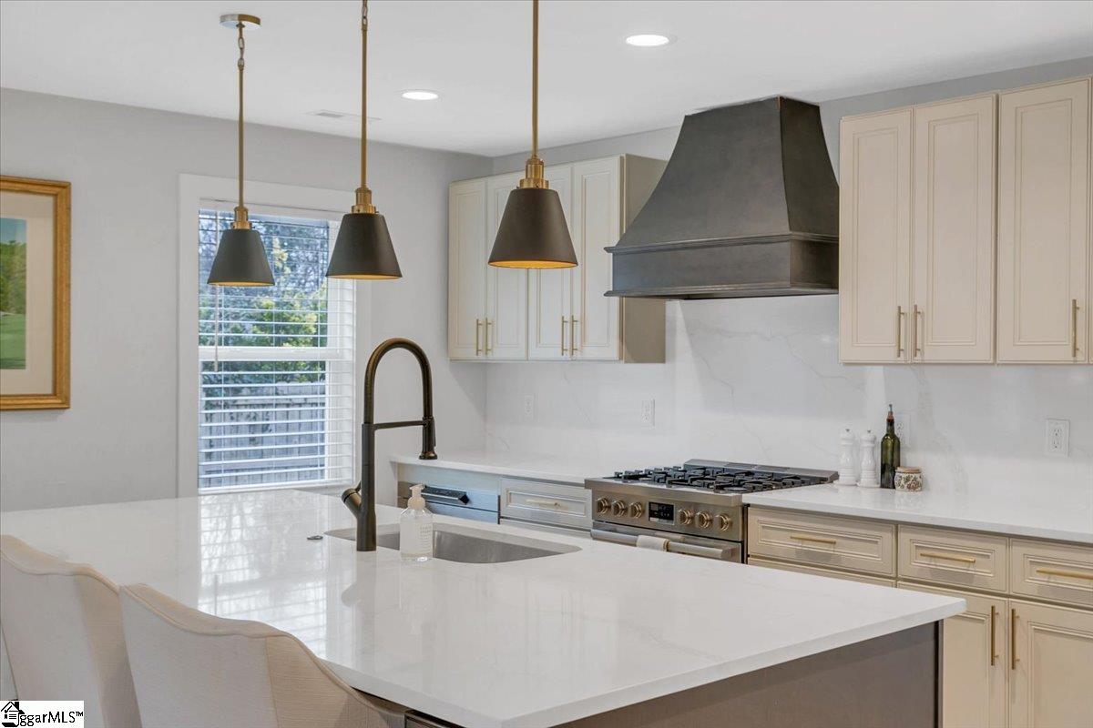 8 Fairlane Circle Greenville, SC 29607 - Photo 9 of 27