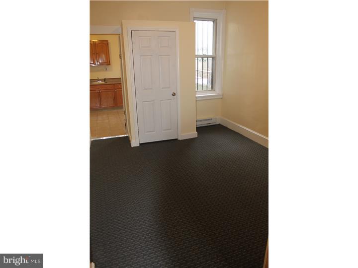 3111 Ruth Street Philadelphia, PA 19134 - Photo 6 of 23 Dining Room