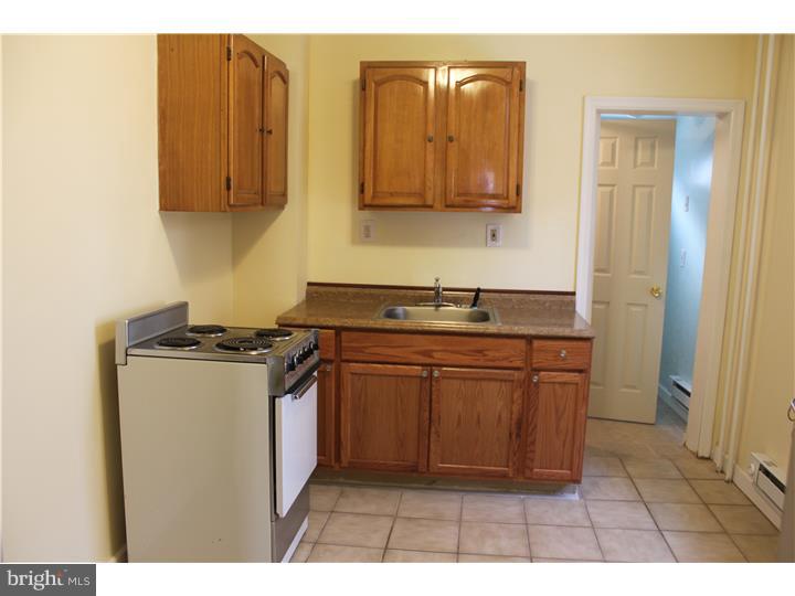 3111 Ruth Street Philadelphia, PA 19134 - Photo 7 of 23 Kitchen