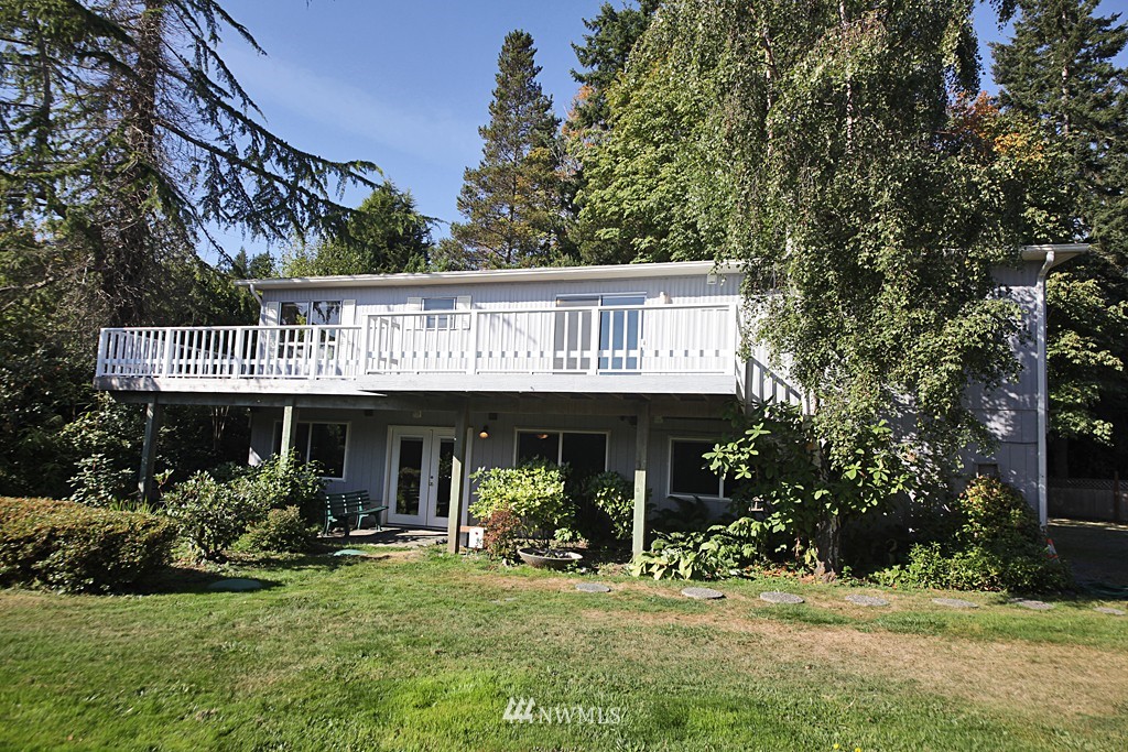 2207 Lancaster Road Freeland, WA 98249 - Photo 1 of 15
