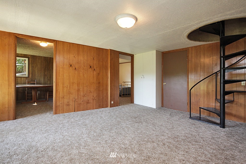 2207 Lancaster Road Freeland, WA 98249 - Photo 12 of 15