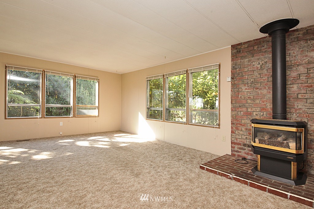 2207 Lancaster Road Freeland, WA 98249 - Photo 4 of 15