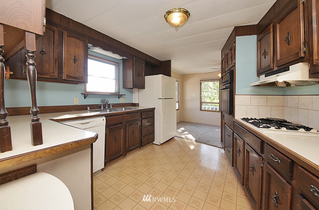 2207 Lancaster Road Freeland, WA 98249 - Photo 5 of 15