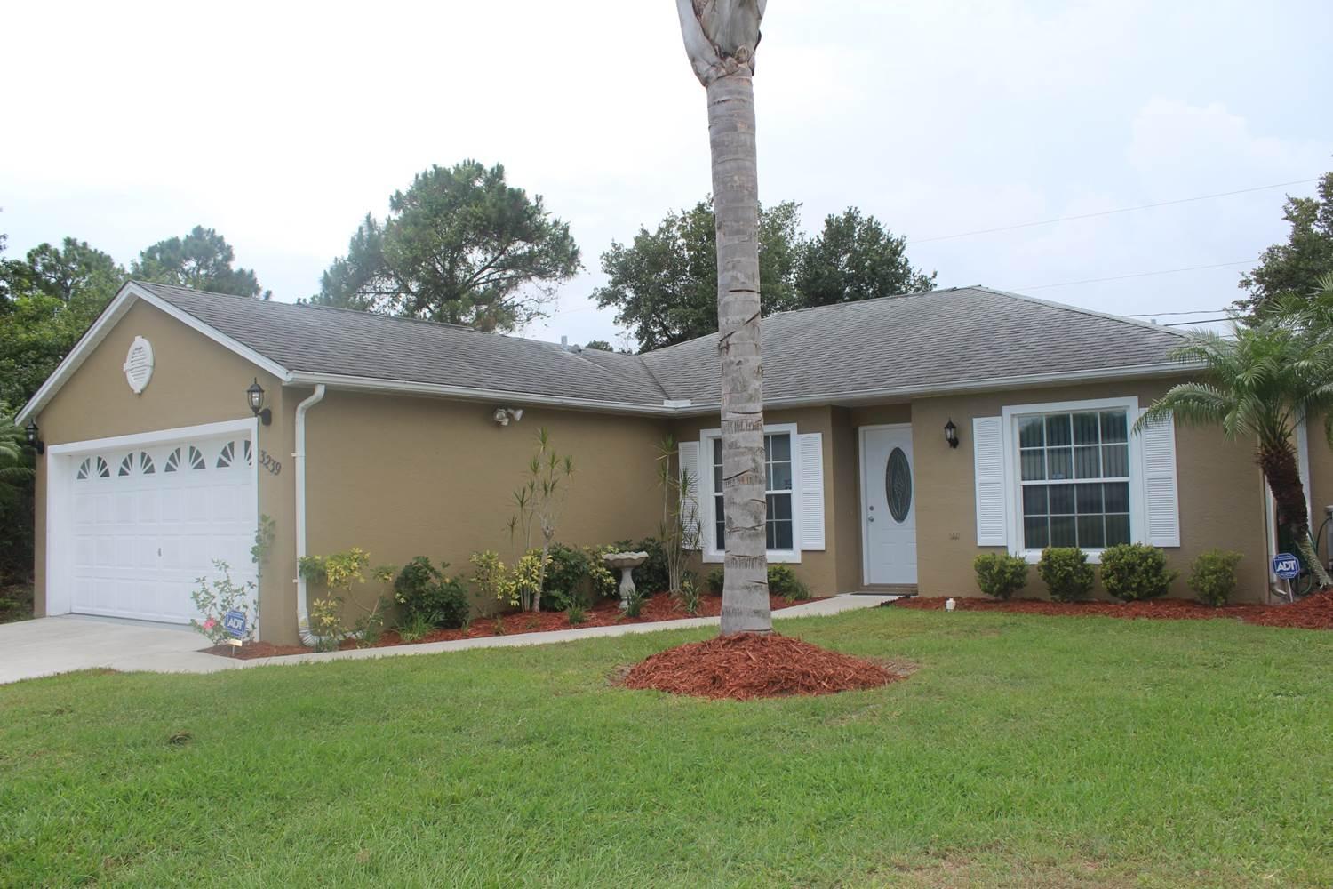 3239 Southeast W Snow Road Port St. Lucie, FL 34984 - Photo 14 of 24 West Snow. exterior1