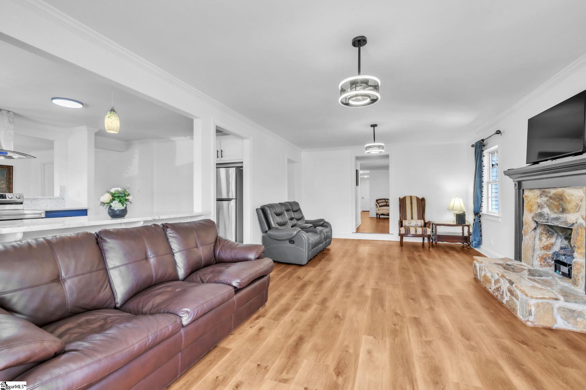 853 Scuffletown Road Simpsonville, SC 29681 - Photo 6 of 27