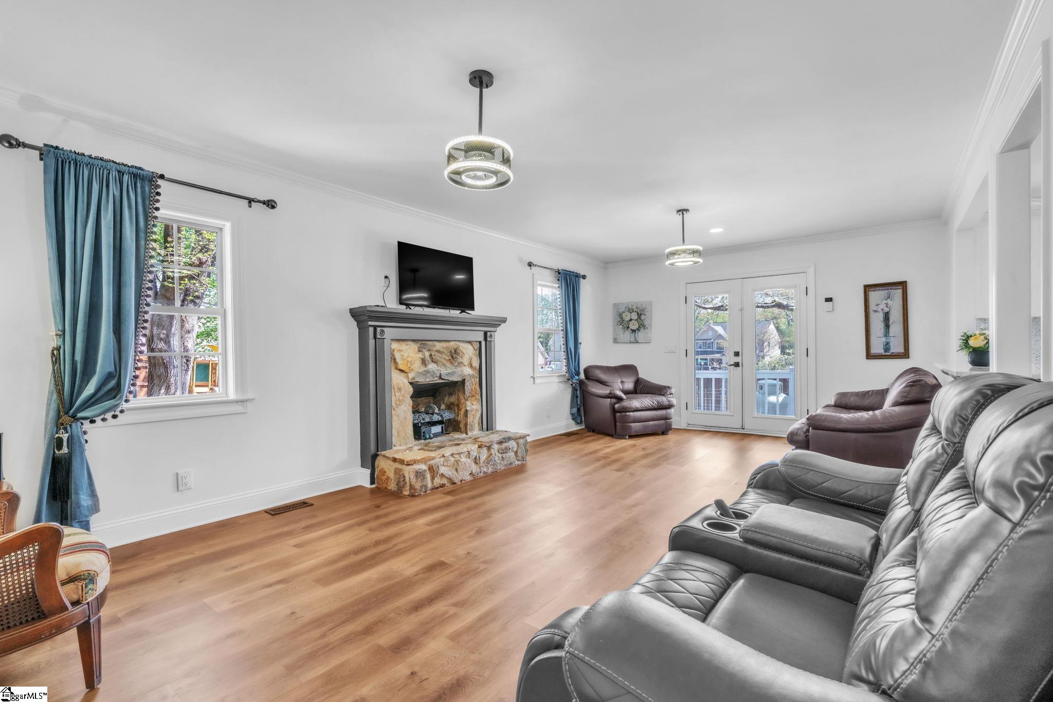 853 Scuffletown Road Simpsonville, SC 29681 - Photo 7 of 27