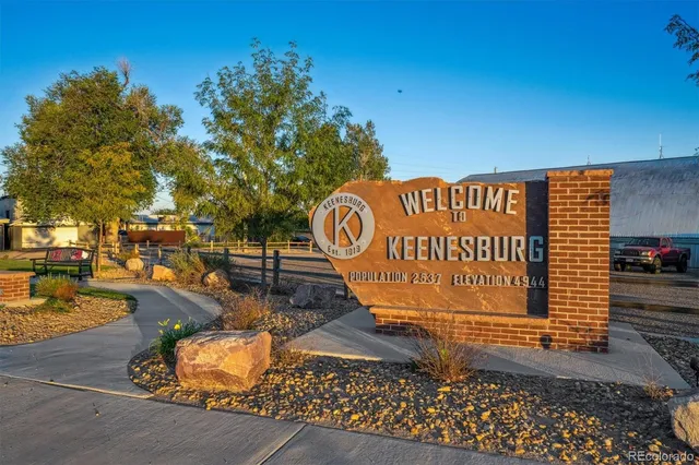 a view of outdoor space with sign board