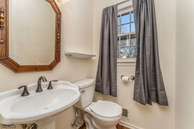 $624,900 | 3 Meadow Lark Court, Flemington, NJ 08822