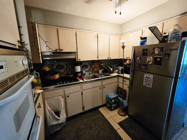 $109,999 | 35 North King Arthur Court, Unit 19, Northlake, IL 60164