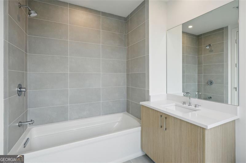 2425 Peachtree Road, Unit 510 Atlanta, GA 30305 - Photo 7 of 38 Gallery Image 7