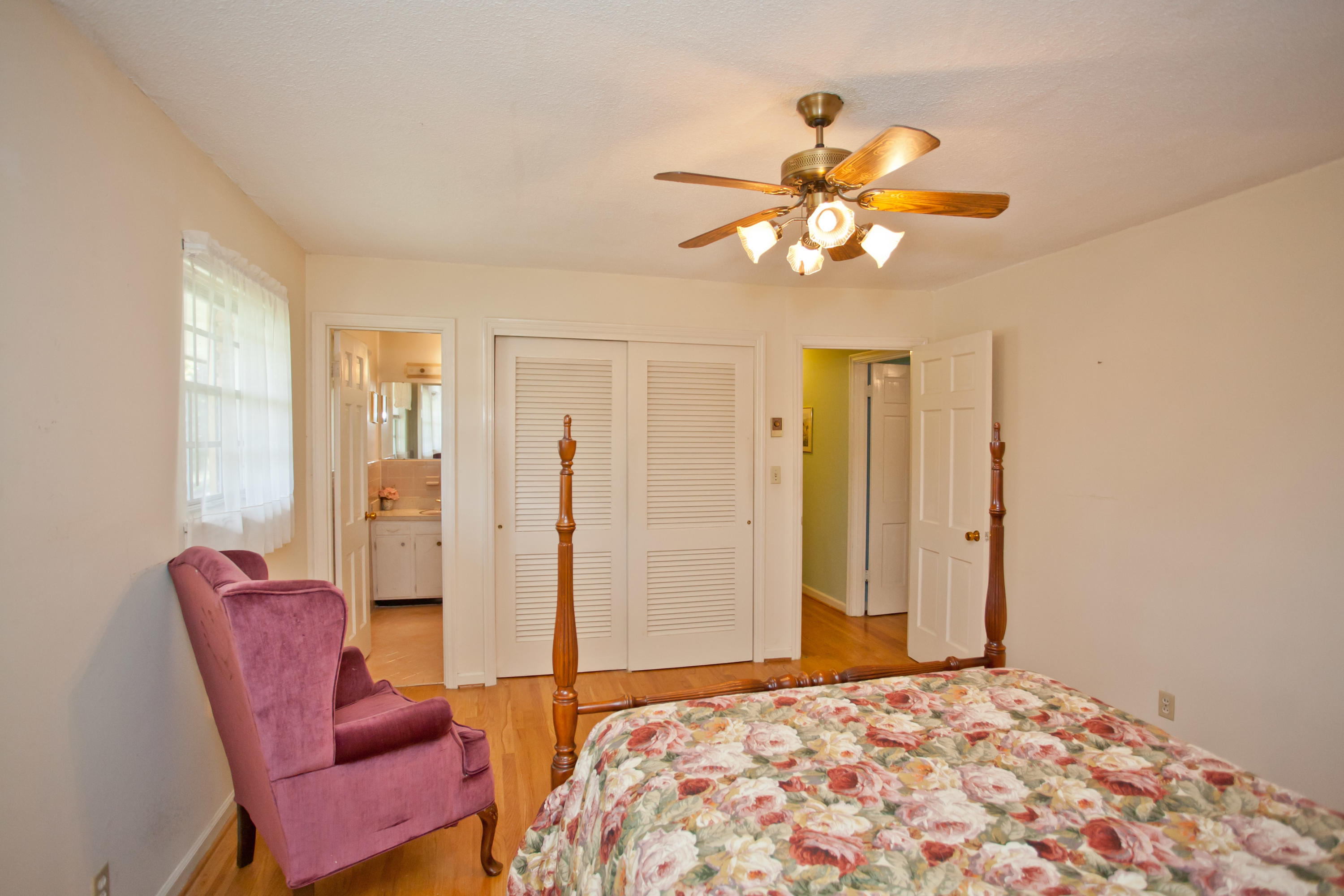 3915 Yorktown Road Chattanooga, TN 37416 - Photo 13 of 16 IMG_5402